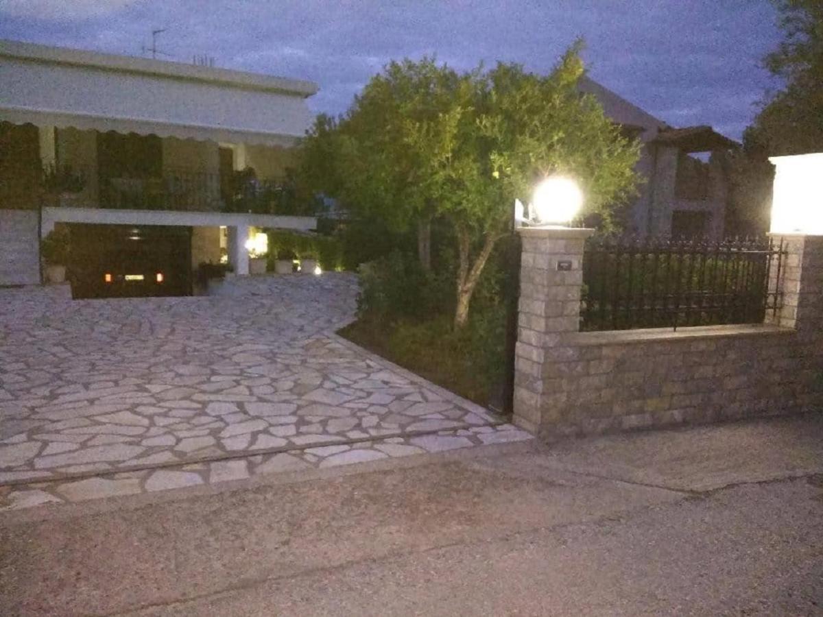 Apartament Ήσυχο Σπίτι Στη Ναύπακτο Nafpaktos Zewnętrze zdjęcie